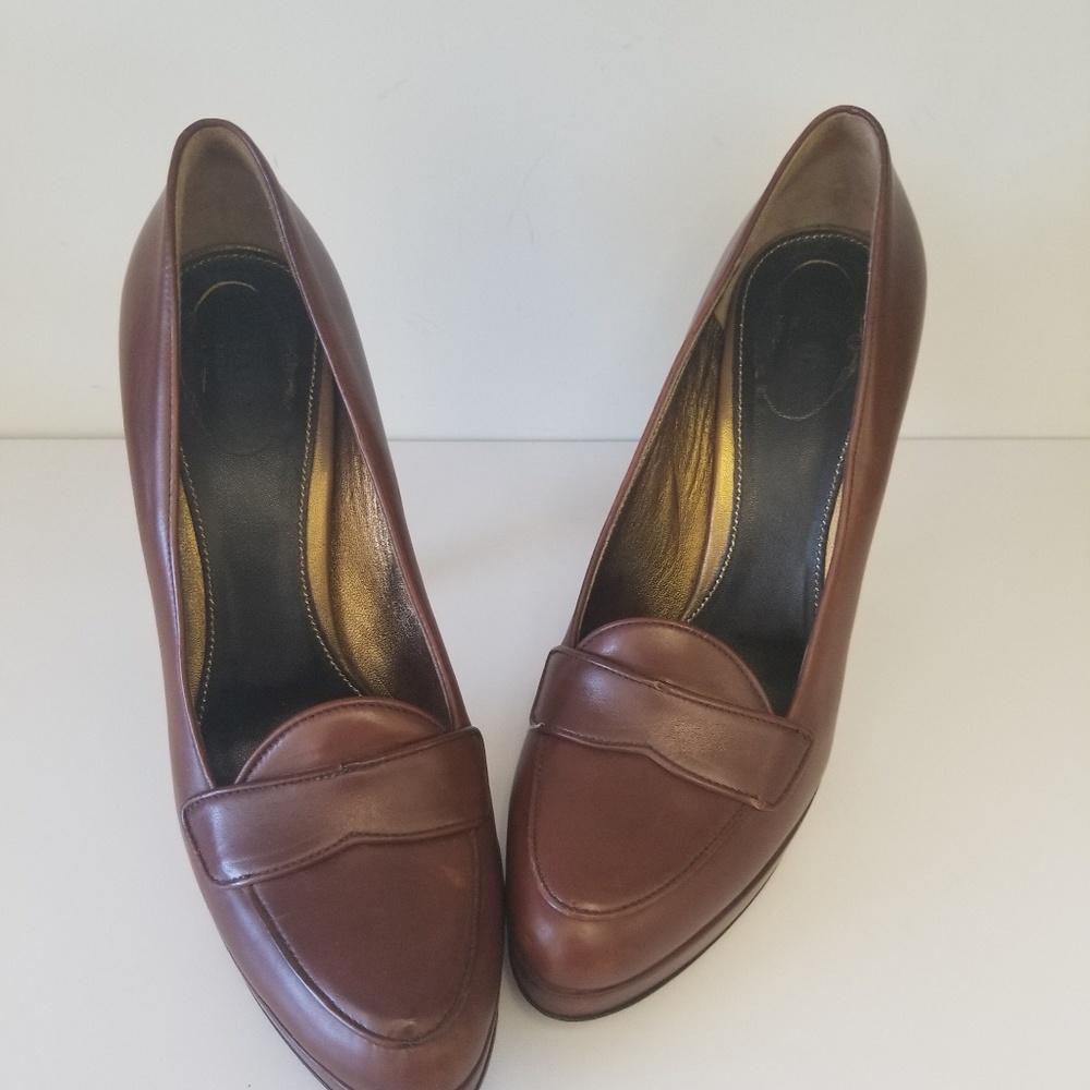 Authentic prada shoes, size 37.5